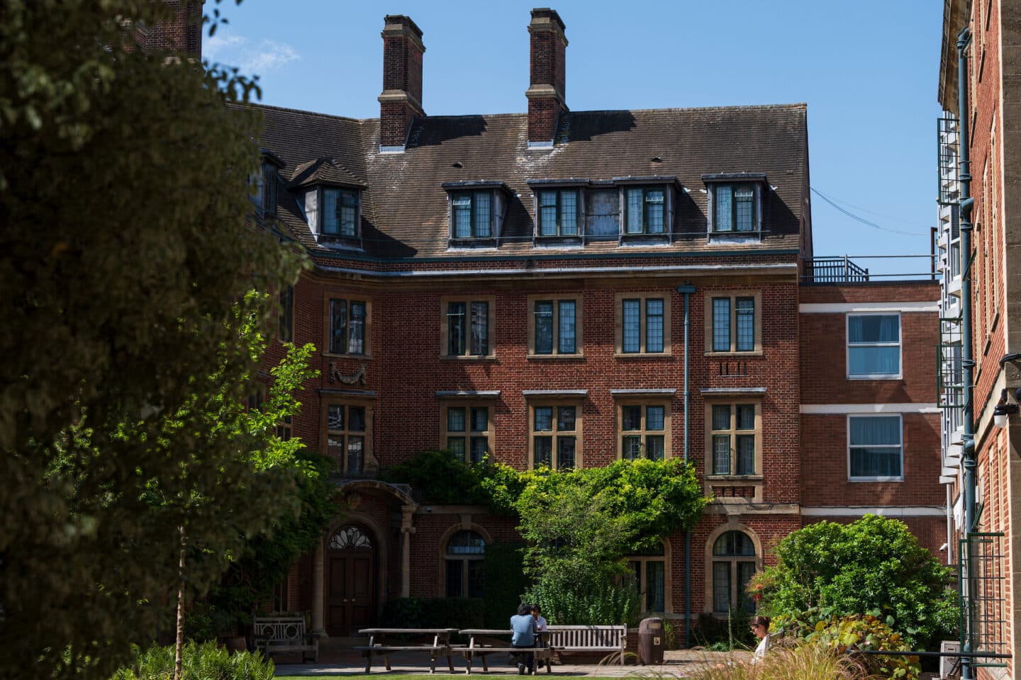 A brick building