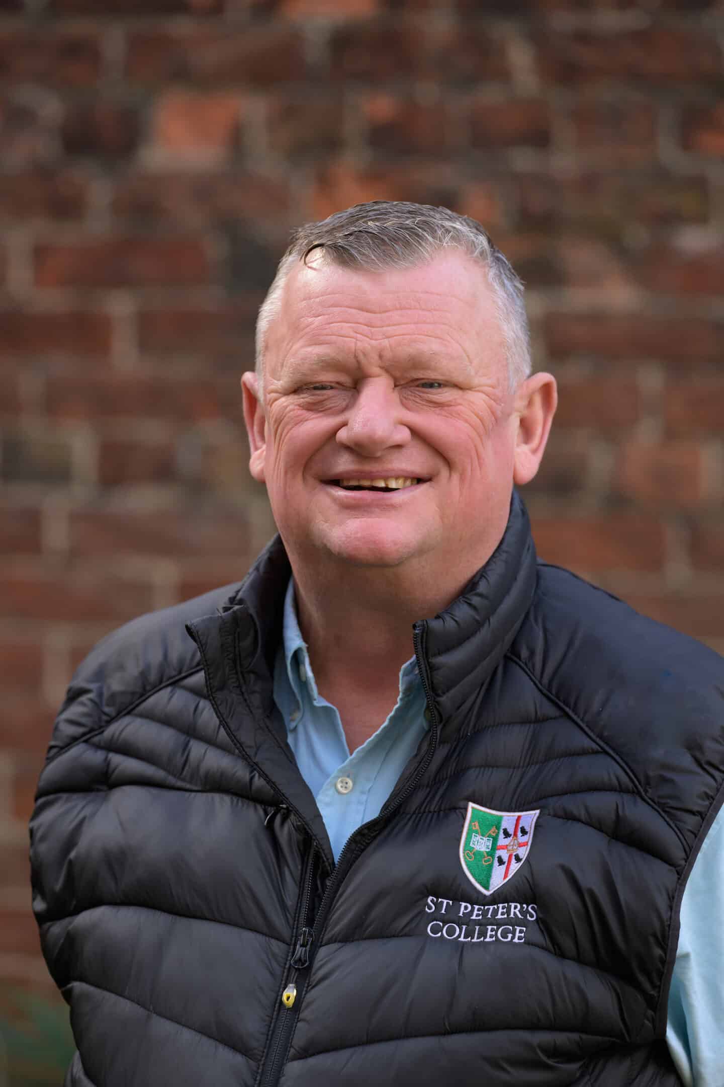 Lee Constable headshot