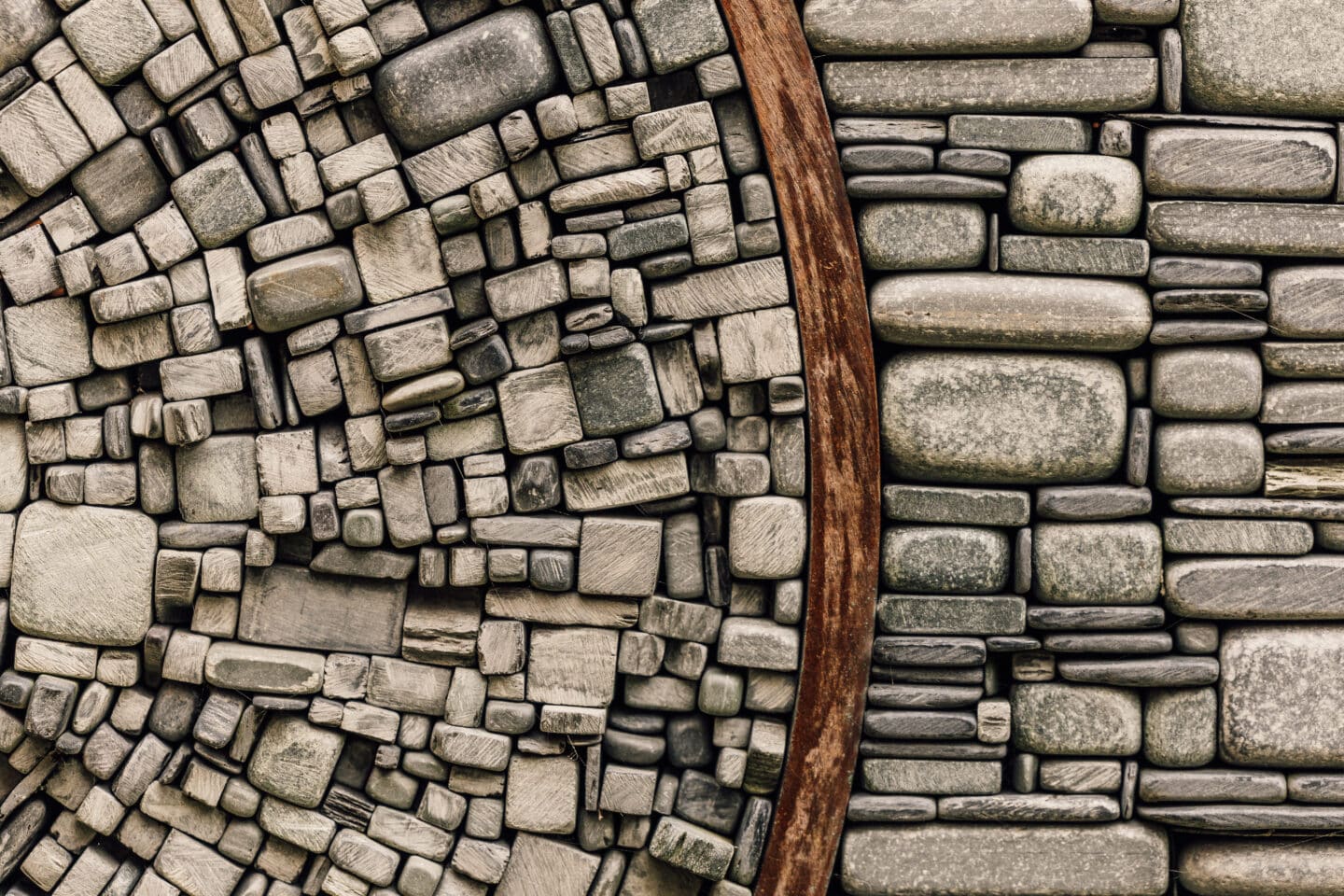 a closeup view of a sculpture made of carefully arranged stones